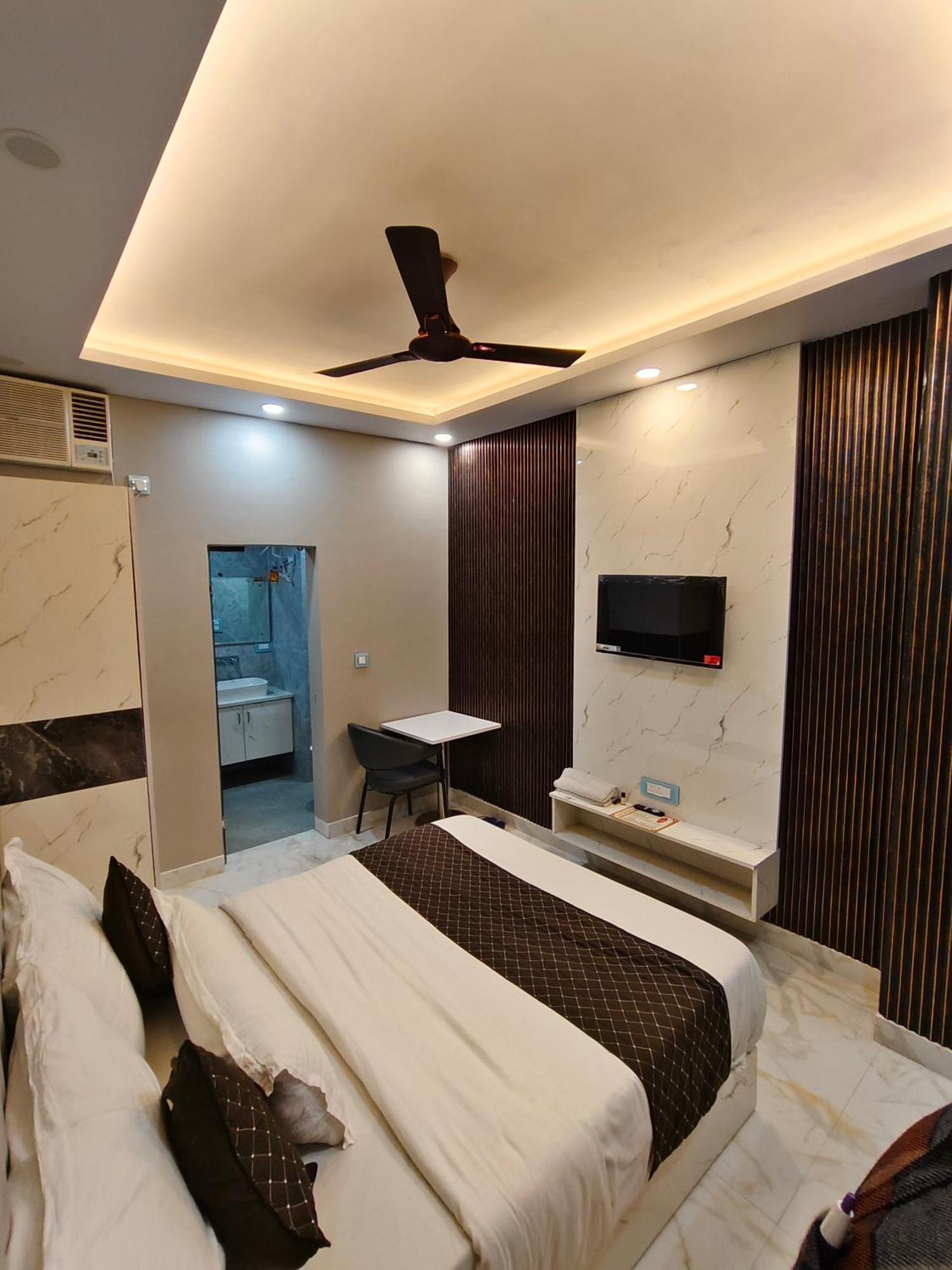 Hotel New Imperial Ghaziabad Exterior photo